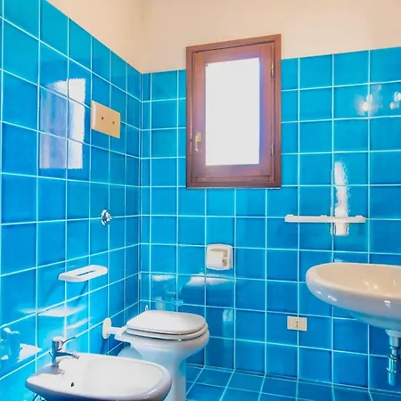 Aparthotel Iss Travel, In Via Torino - 800 M From La Cinta