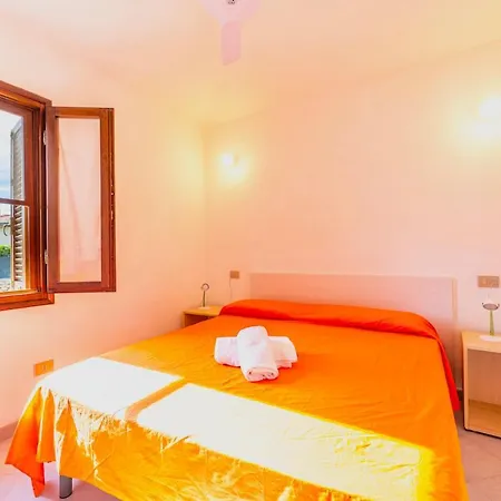 Iss Travel, In Via Torino - 800 M From La Cinta San Teodoro (Sardinia)