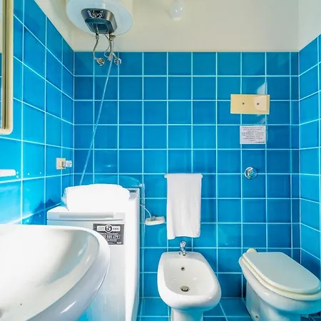Iss Travel, In Via Torino - 800 M From La Cinta Lejlighedshotel