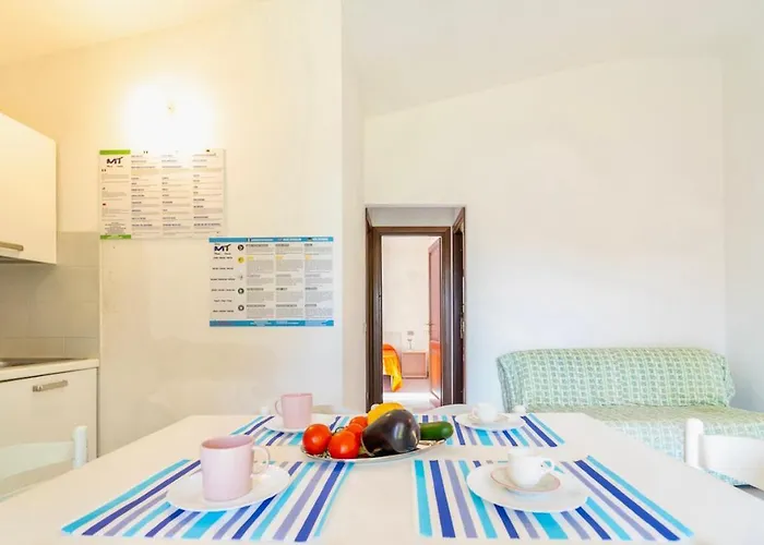 Iss Travel, In Via Torino - 800 M From La Cinta 3* San Teodoro